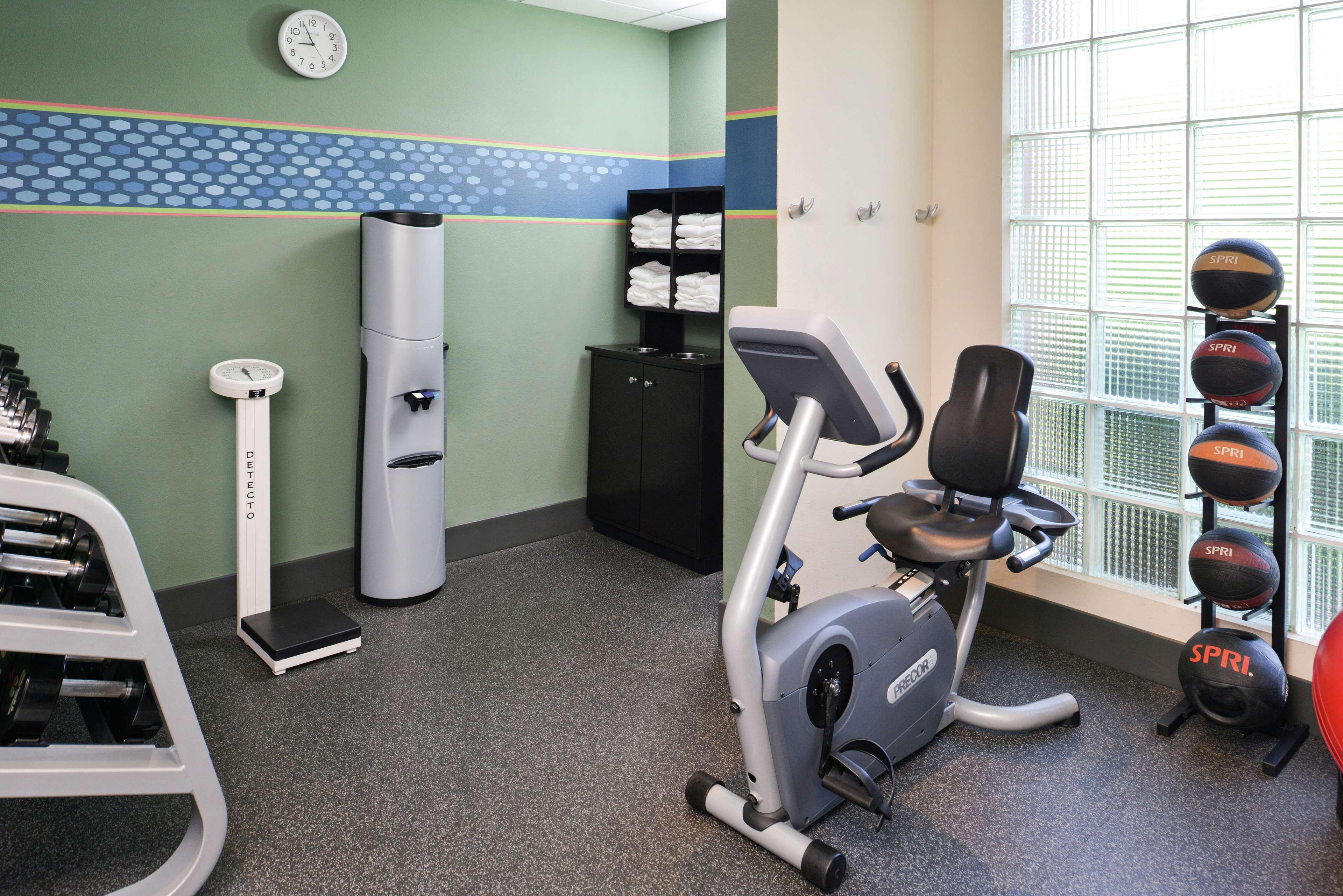 Hampton Inn Стантън Екстериор снимка