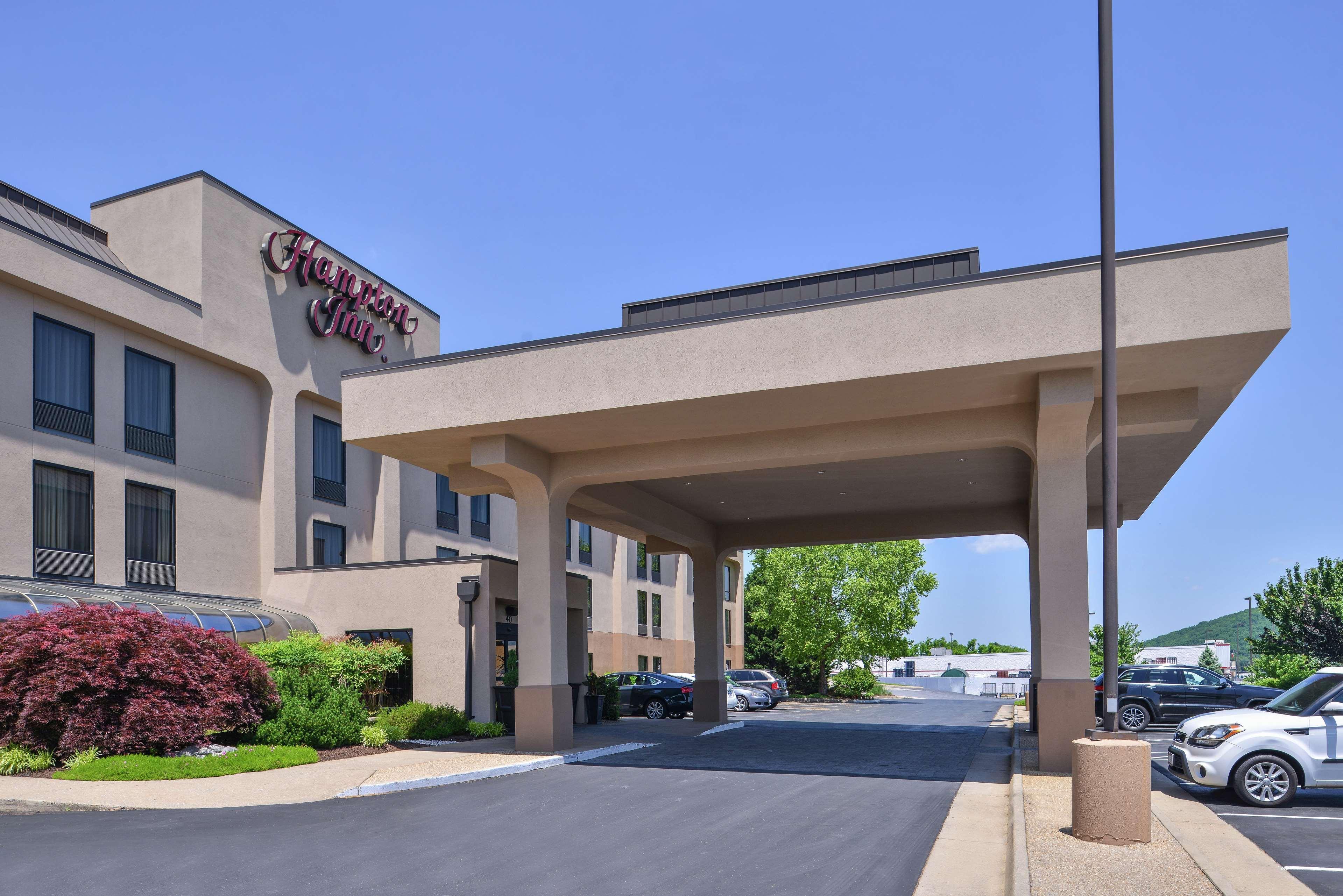 Hampton Inn Стантън Екстериор снимка