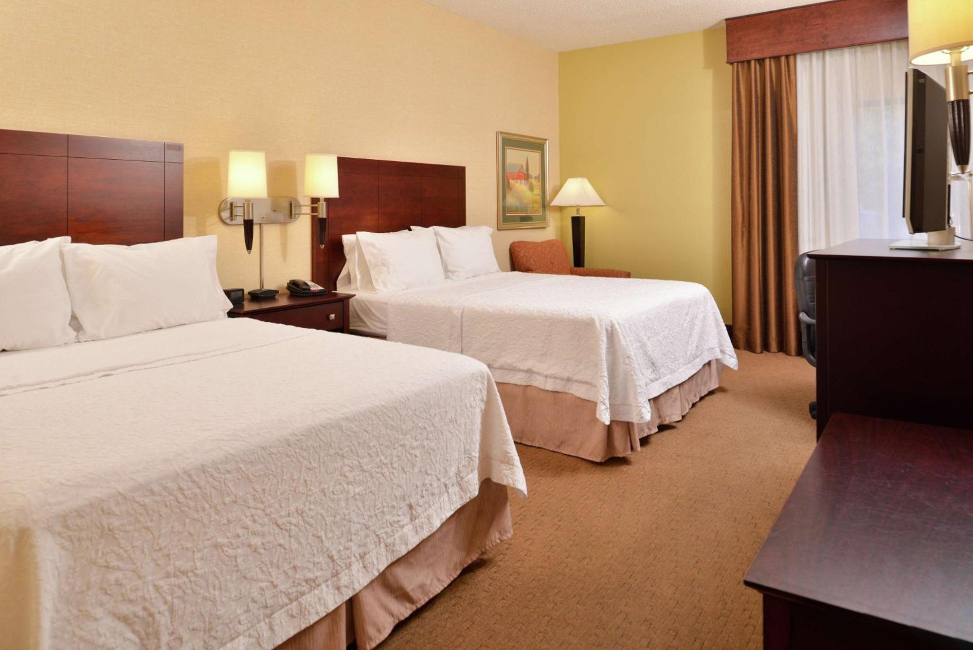 Hampton Inn Стантън Екстериор снимка