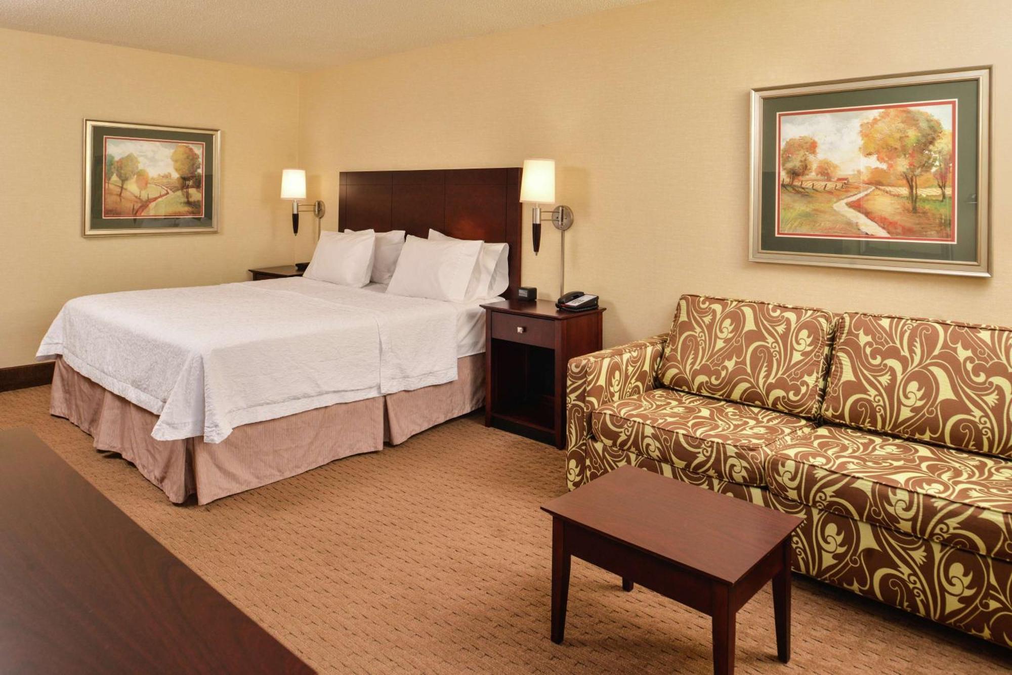 Hampton Inn Стантън Екстериор снимка