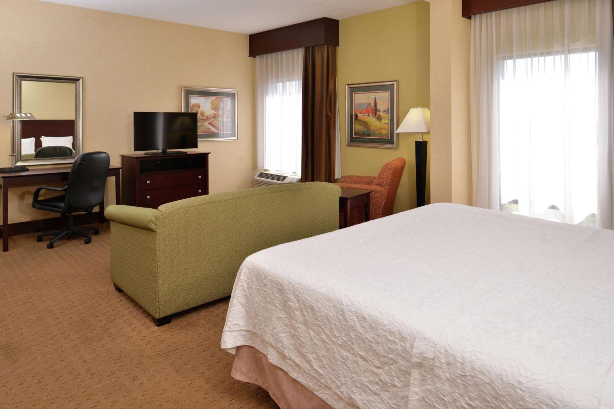 Hampton Inn Стантън Екстериор снимка