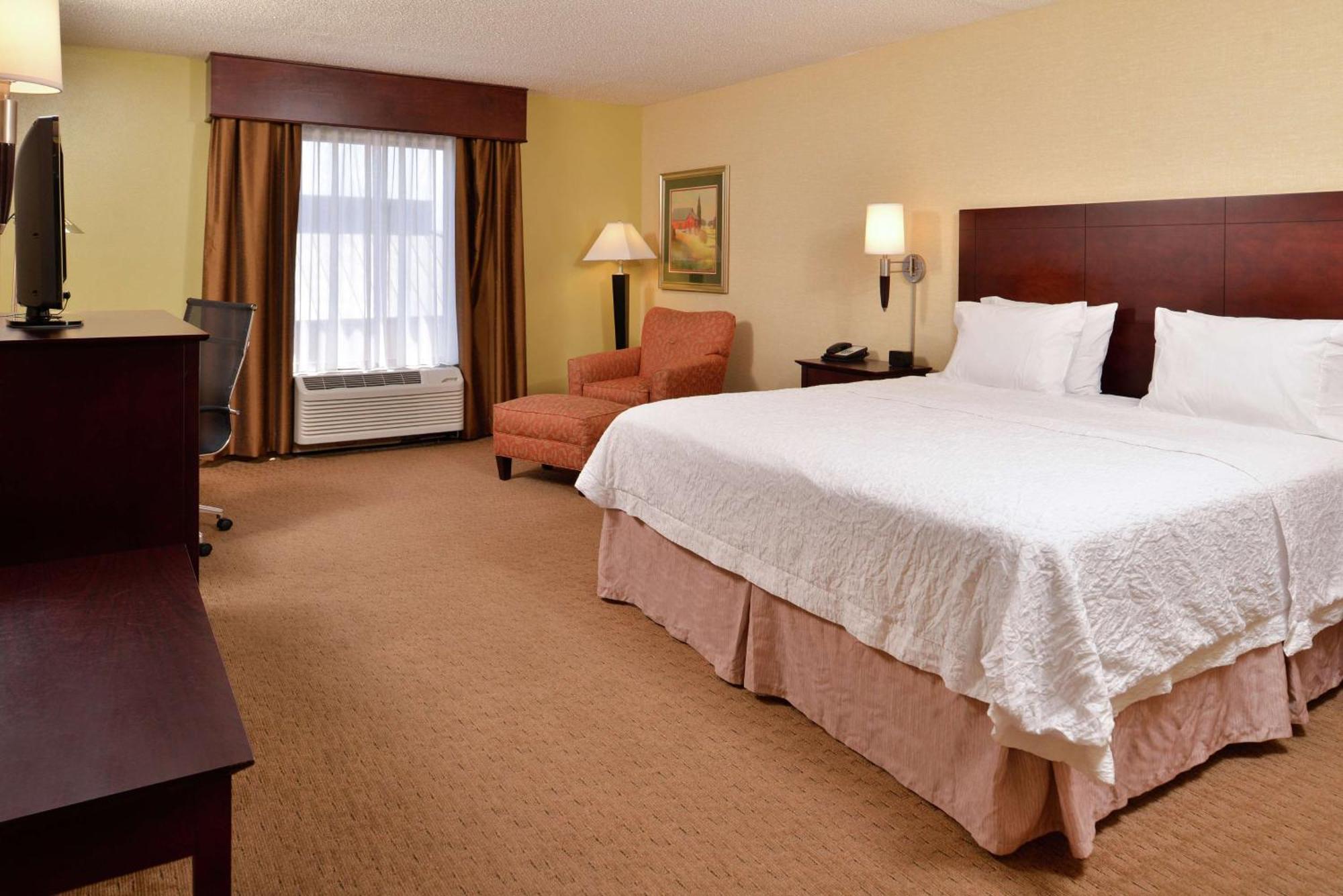 Hampton Inn Стантън Екстериор снимка
