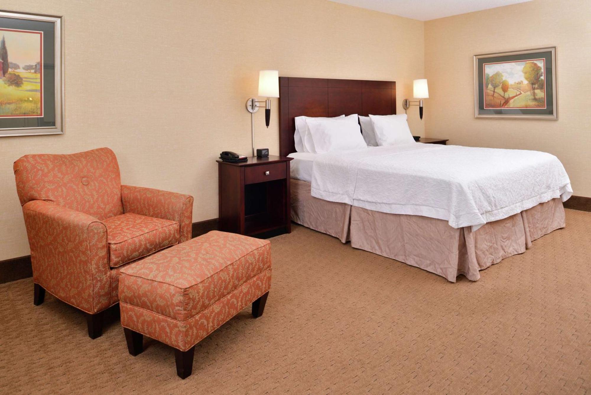Hampton Inn Стантън Екстериор снимка