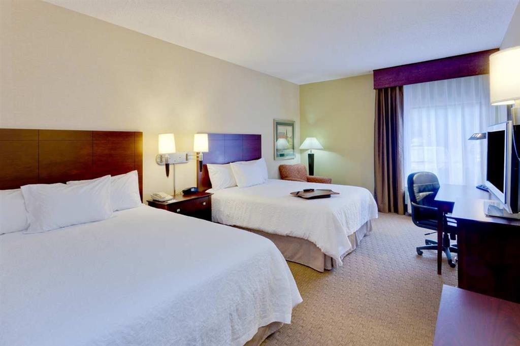 Hampton Inn Стантън Стая снимка