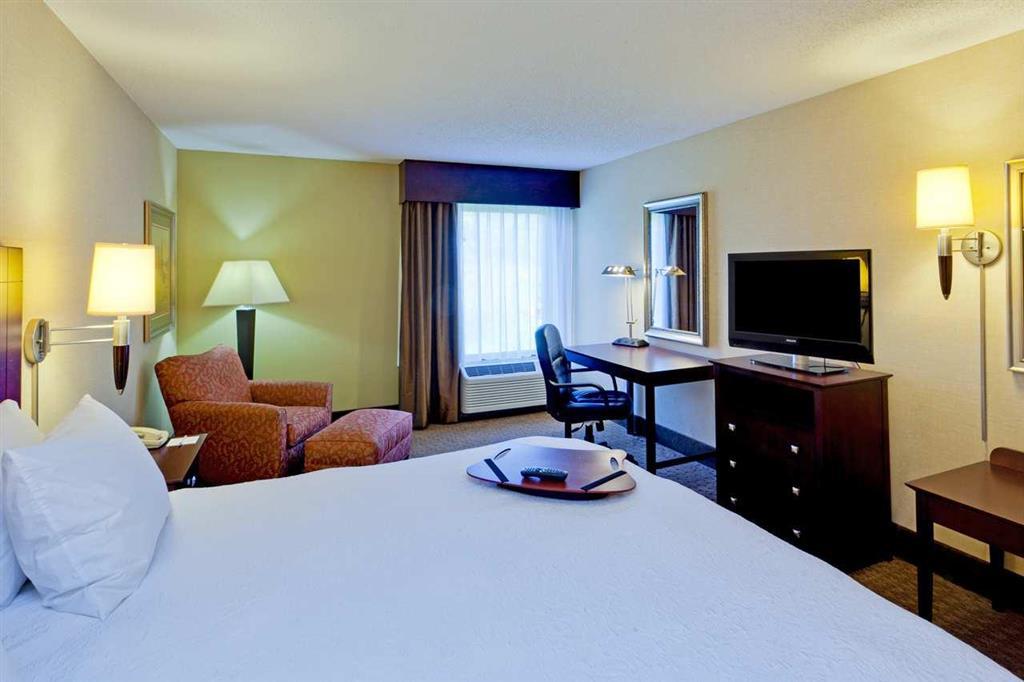 Hampton Inn Стантън Стая снимка
