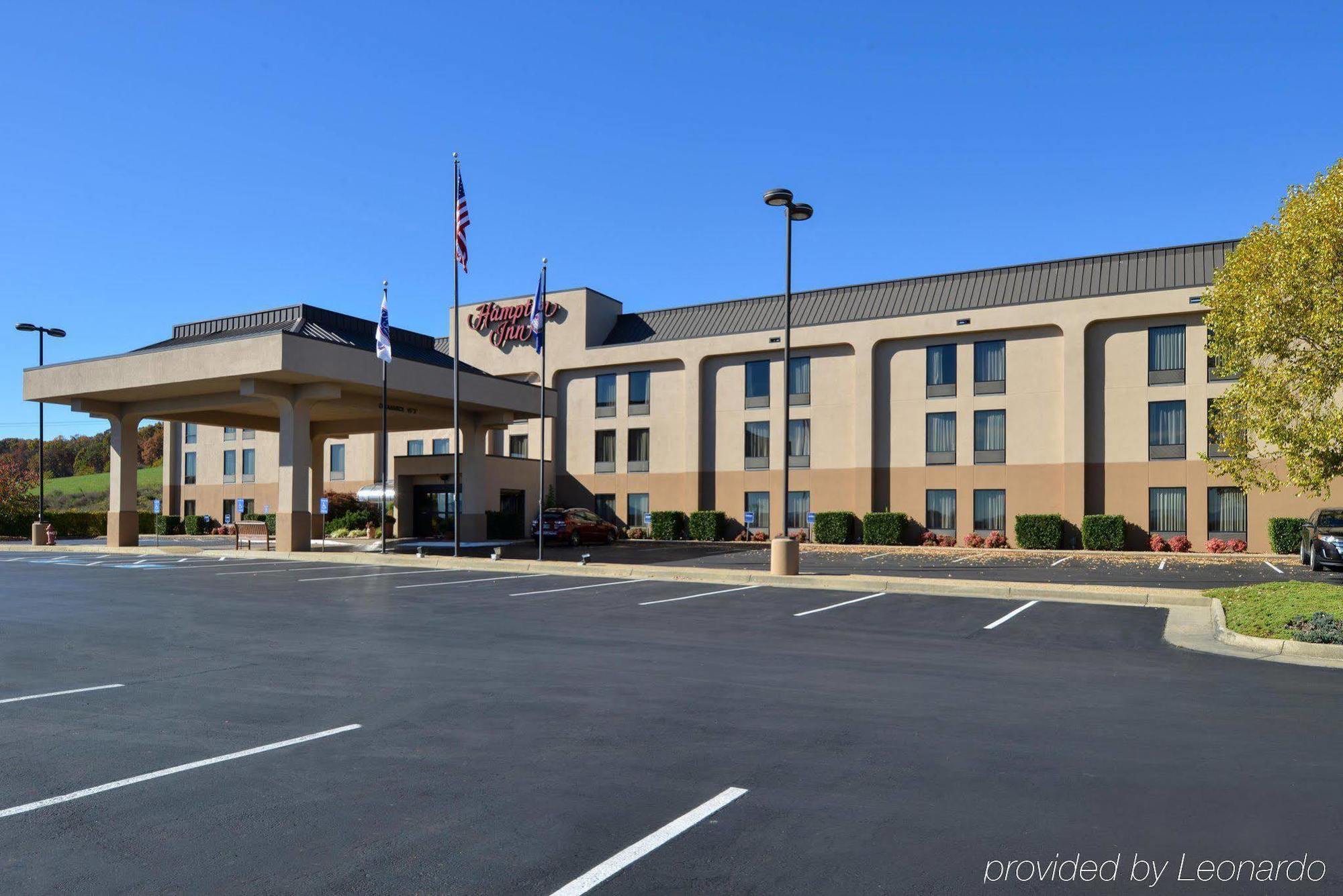 Hampton Inn Стантън Екстериор снимка