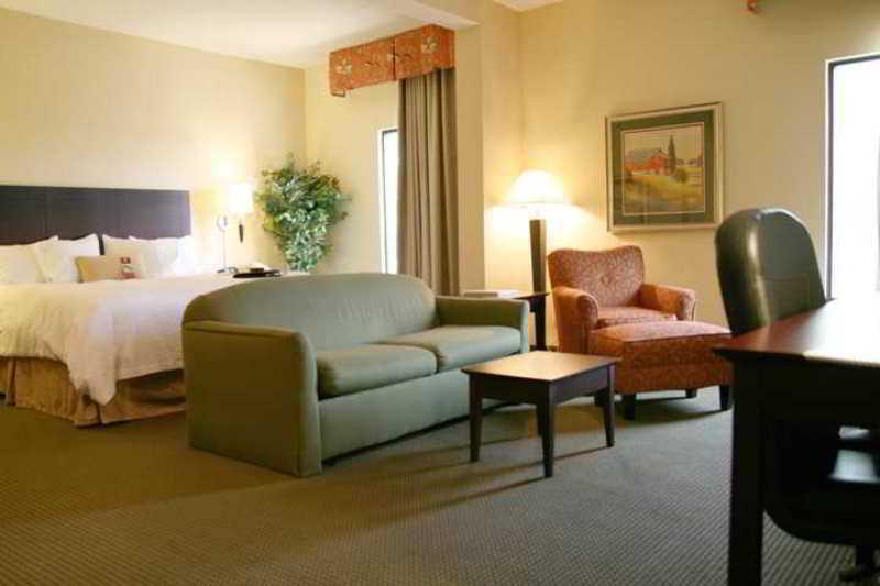 Hampton Inn Стантън Стая снимка